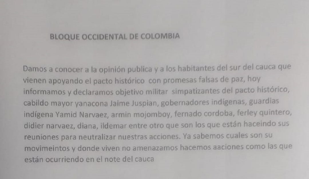 En las últimas horas fueron difundidos dos panfletos en los que se intimida a promotores de la campaña de Gustavo Petro.