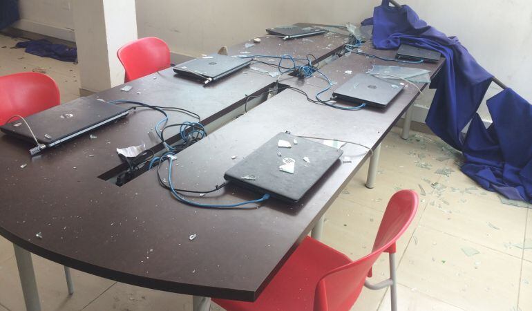 La asonada dejó daños en las sedes de la Alcaldía y la estación de Policía y una corporación bancaria.