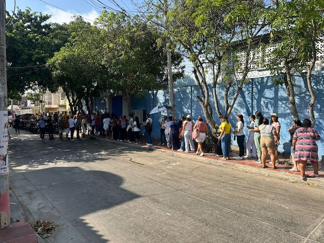 Balance de la jornada electoral: vigilancia aérea y despliegue de uniformados en Barranquilla. Foto: Caracol Radio.