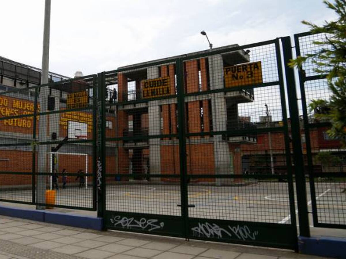 Distrito ejecutará estrategia para mejorar entornos escolares en Bogotá