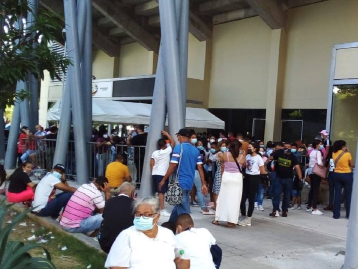 Demoras en vacunación por falta de energía en el Elías Chegwin