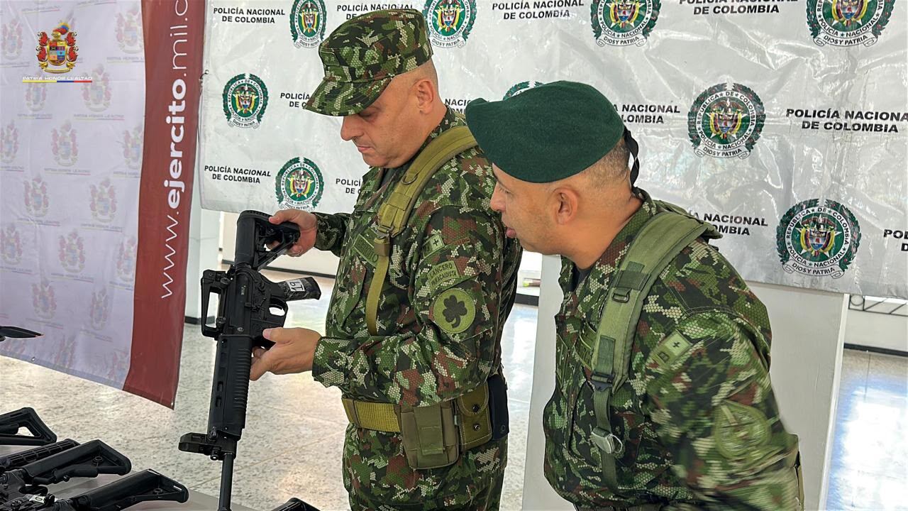 Arsenal de fusiles, drones y granadas iba para el Guaviare a fortalecer a disidencias Farc. Fotos: suministradas.