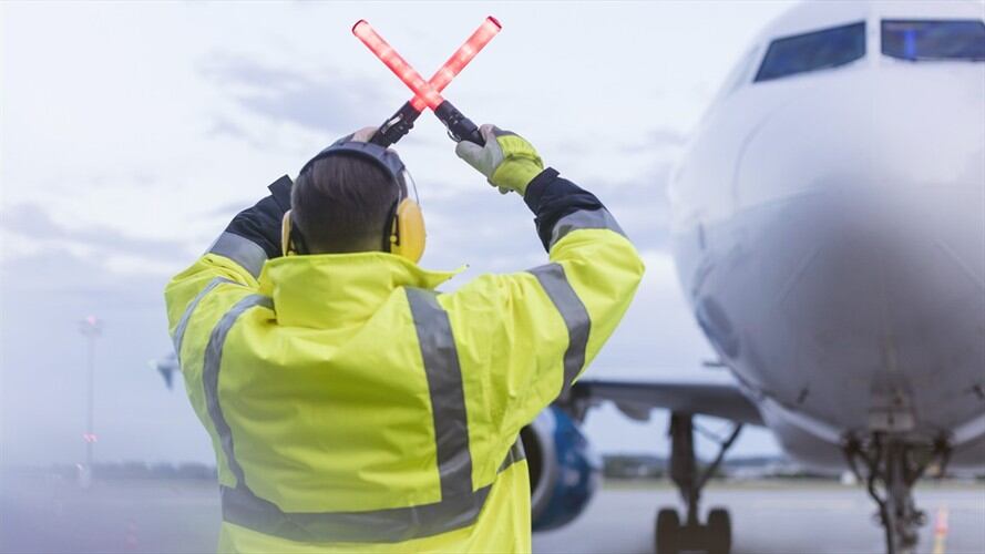 La Aeronáutica Civil confirmó que sí existe un déficit de controladores aéreos en el país. Foto: Getty Images