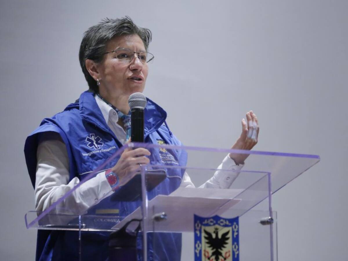 “El general Vargas miente, lo que ha hecho es restarle policías a Bogotá”: Claudia López