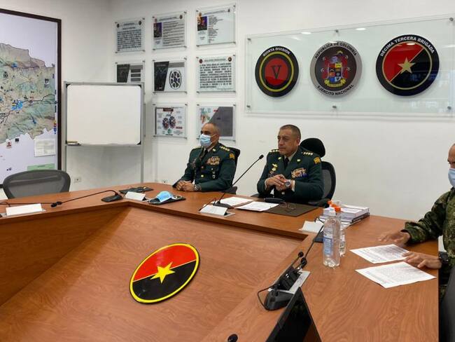 Ejército entregó a la Comisión de la Verdad informes sobre paramilitarismo