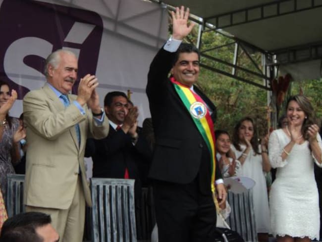 Posesión del gobernador del Quindío contó con la presencia del ex presidente de Colombia Andrés Pastrana