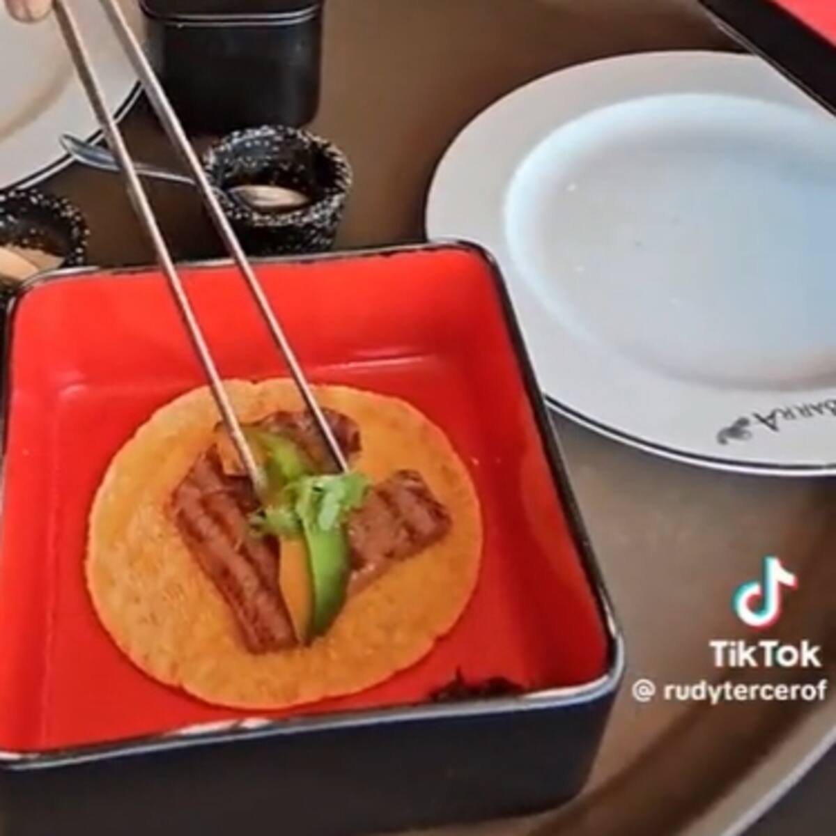 ¿Pagaría $170 mil por un solo taco? Estos son los ingredientes del taco más caro del mundo