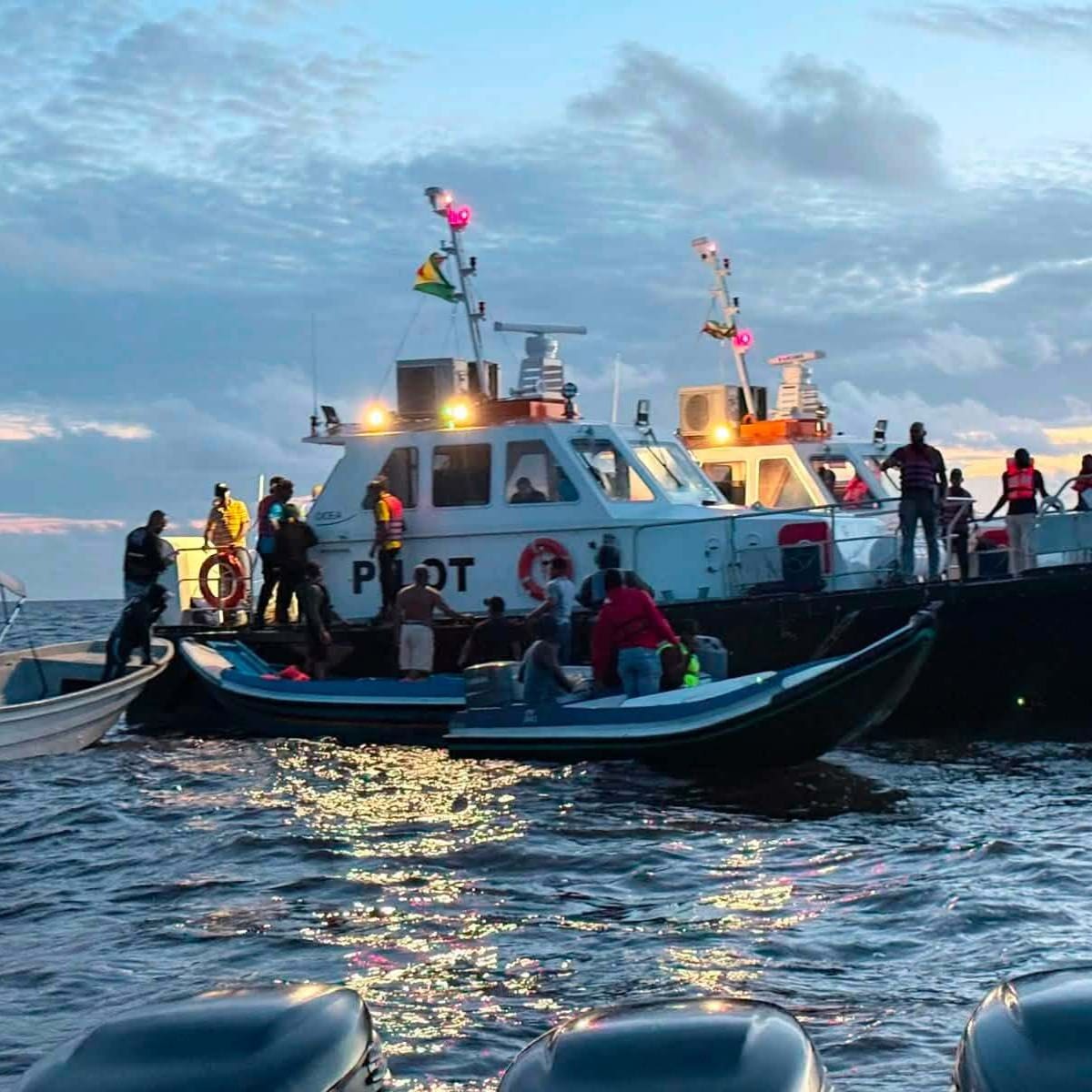 Guyana: naufragio de un ferry deja al menos 41 personas muertas