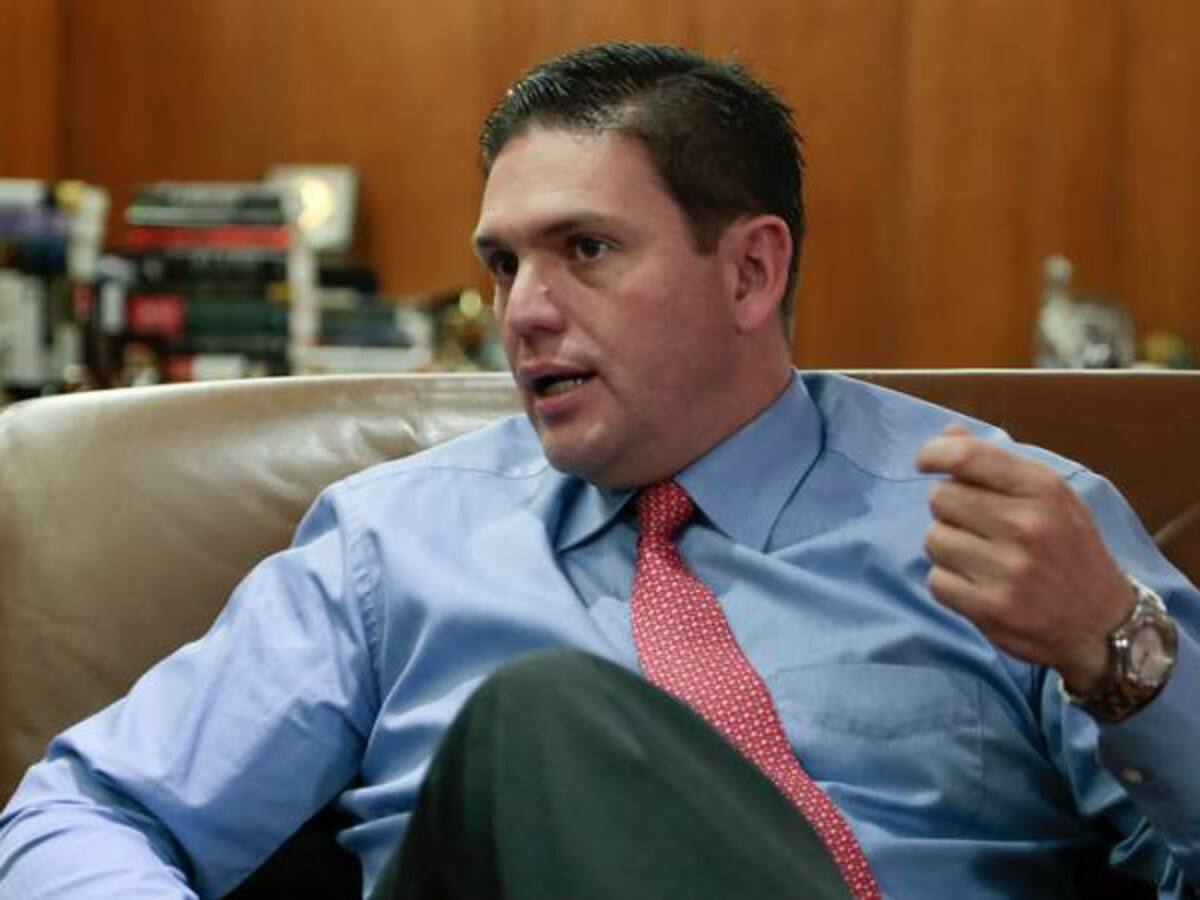 Embajador Pinzón defiende sus declaraciones sobre el proceso de paz