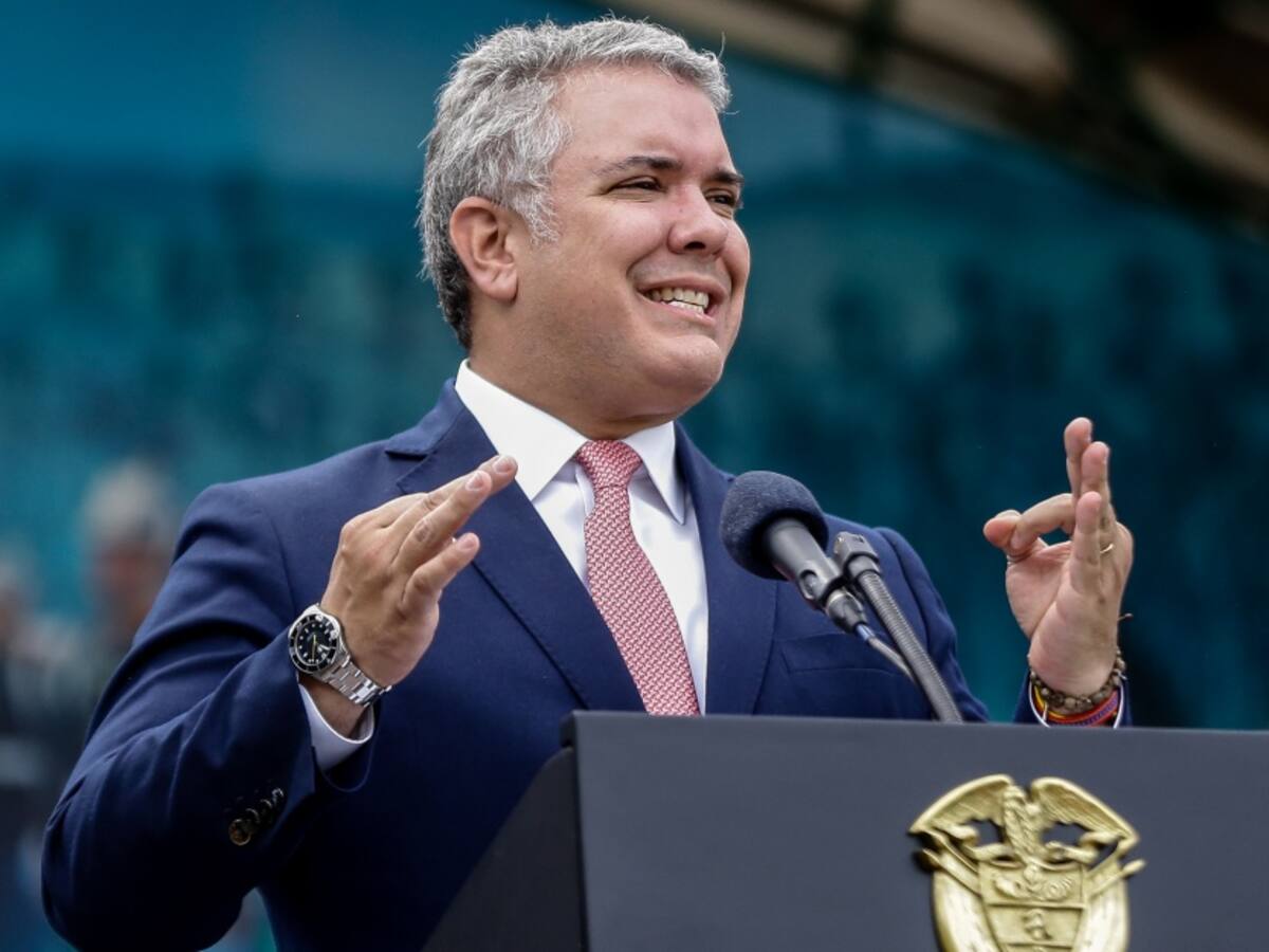 Duque sobre 'chuzadas': "Cero tolerancia. Vamos a sacar manzanas podridas"