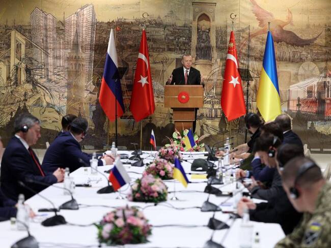 Jornada de diálogos entre Rusia y Ucrania en Estambul (Turquía).                         Foto: Getty