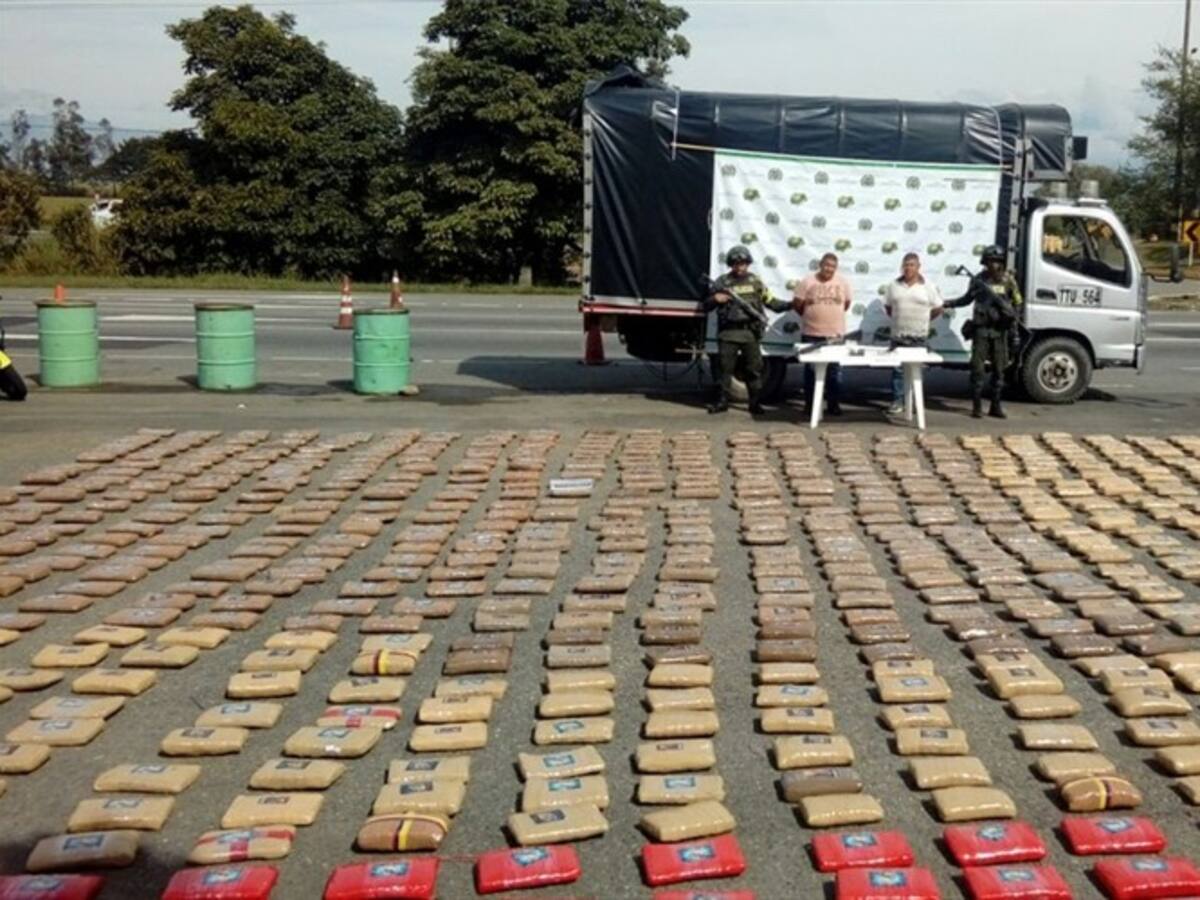 Dos capturados por transportar más de una tonelada de marihuana en Cauca