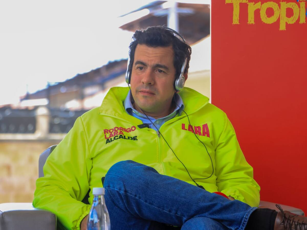 Lara: Esto es de vocación, por eso salí a recoger firmas, y estoy seguro que Bogotá va cambiar