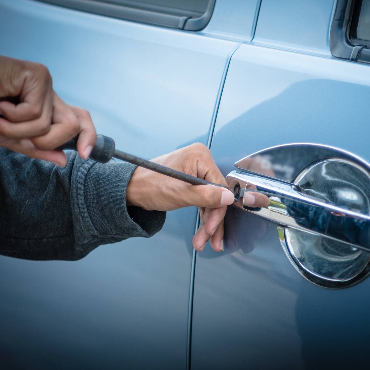 Al día se roban cuatro vehículos bajo la modalidad de atraco en Bogotá