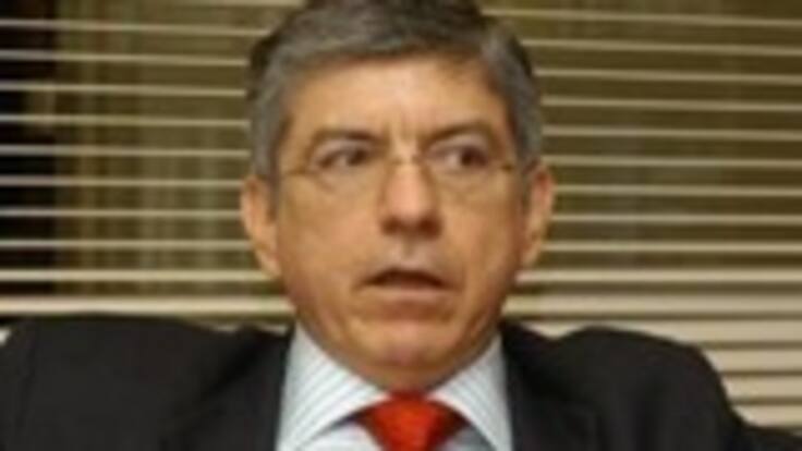 Ex presidente César Gaviria pide respaldar al Presidente Uribe por la crisis con Venezuela