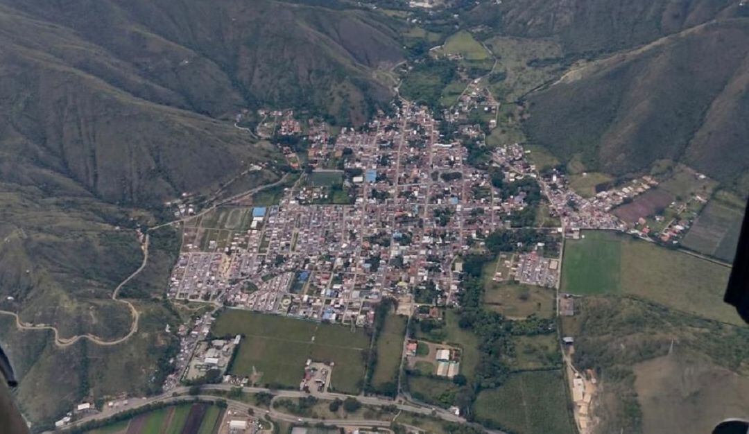 Comando Aéreo de Combate No.7 se está realizando vuelos de inteligencia, reconocimiento y vigilancia