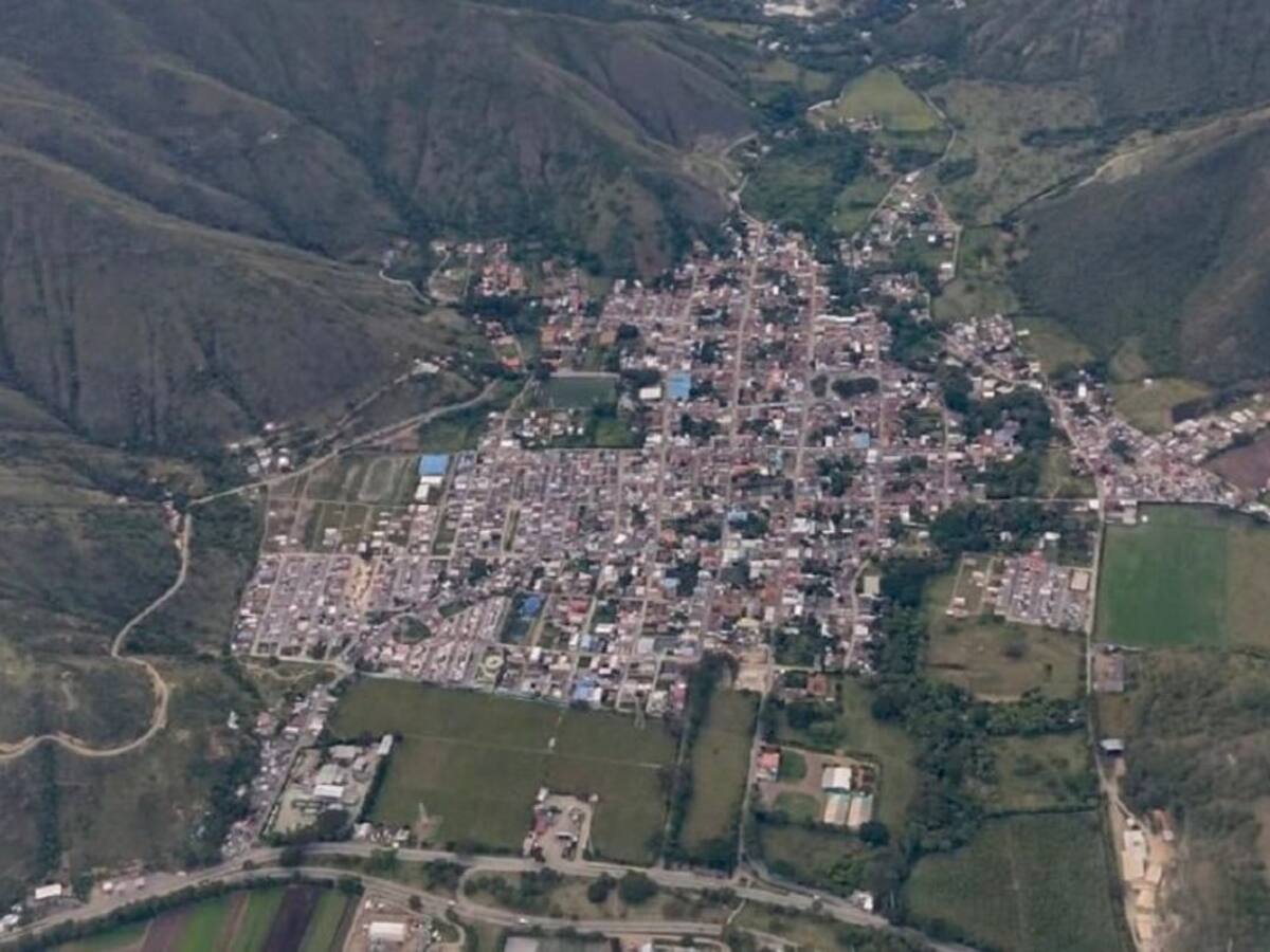 Por atentado, la Fuerza Aérea apoya con vuelos de vigilancia