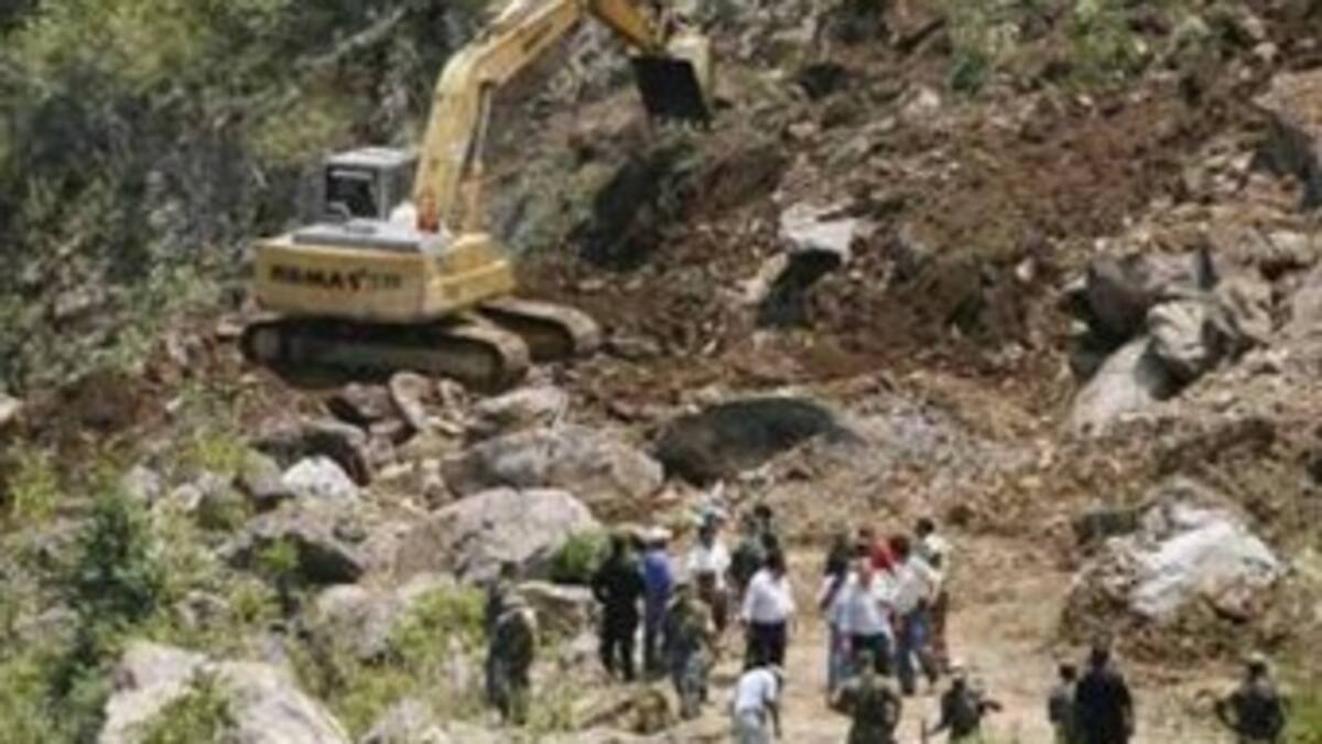 Cuatro motociclistas muertos deja alud en la vía Medellín – Andes