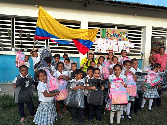 Soluciones W: Así fue la entrega de la estación de energía solar para escuela en Bolívar
