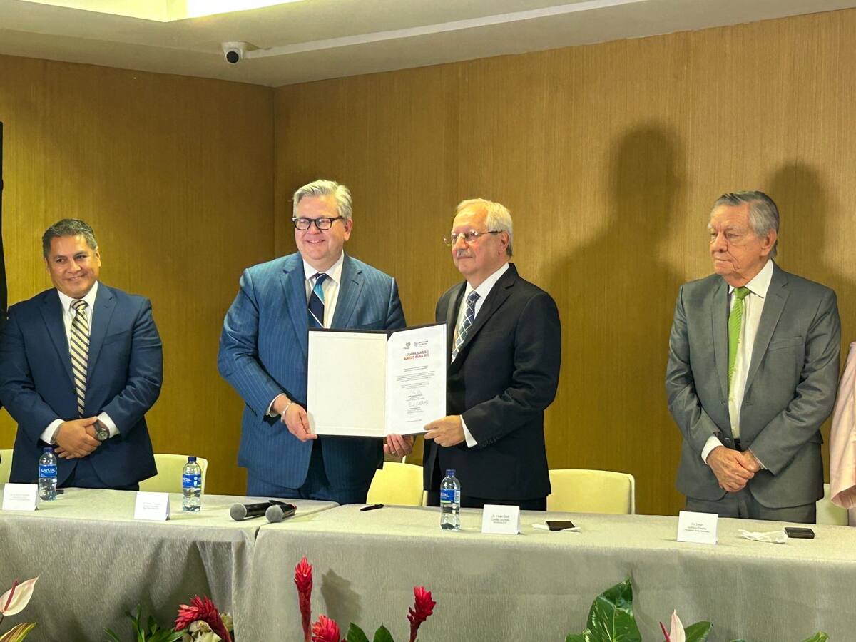 Hospital Internacional de Colombia firma convenio con la clínica número uno del mundo