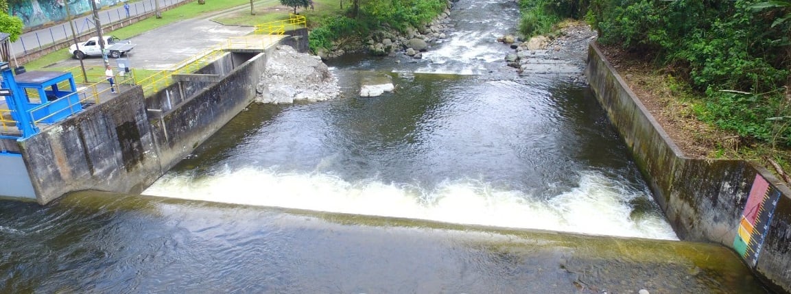 Imagen de archivo - Aguas y Aguas de Pereira.