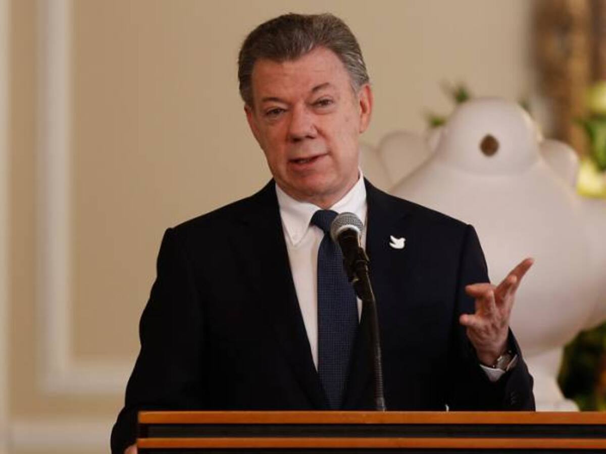 Santos reitera que se cerró la negociación con las Farc pero buscan al uribismo para explicar acuerdo
