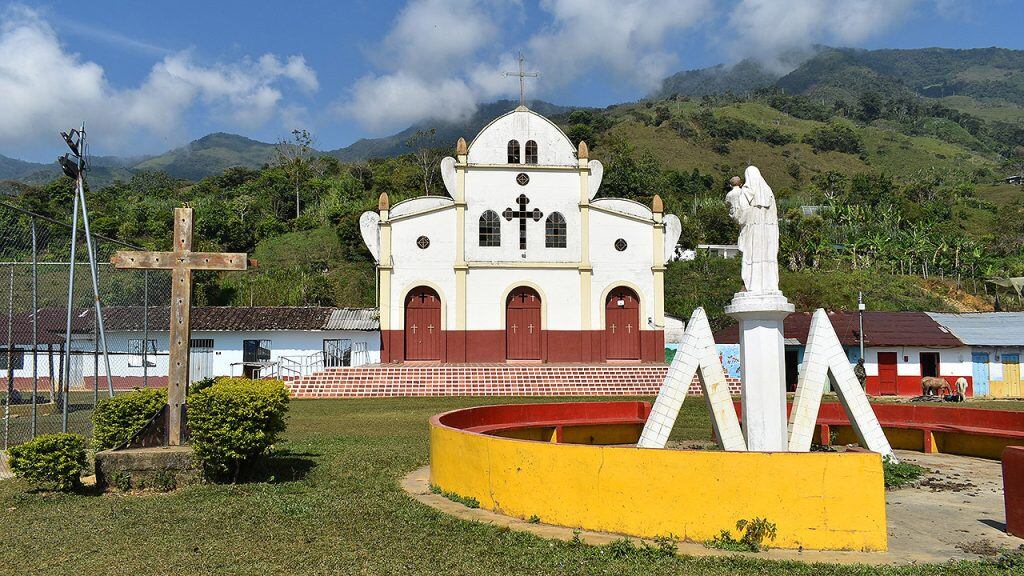 Plaza del corregimiento El Aro de Ituango, Norte de Antioquia. Foto: Unidad para las Víctimas.