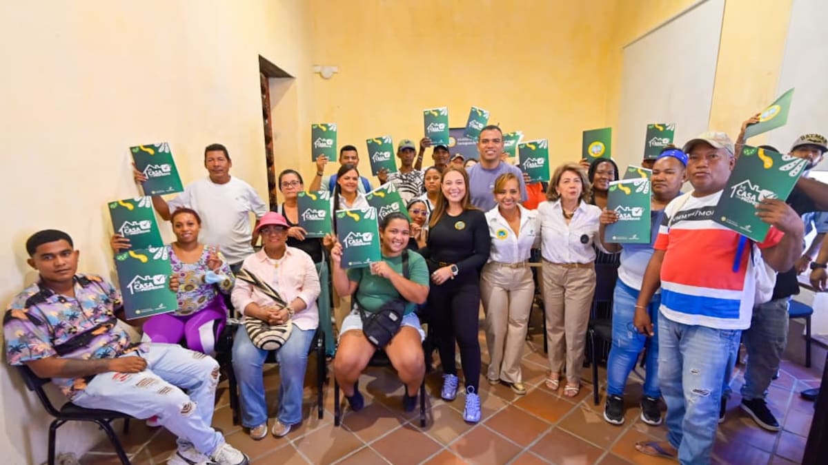 Ya son 67 familias reubicadas de las pesebreras en Chambacú las que cuentan con título de propiedad