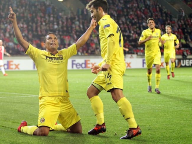 Carlos Bacca anota para el triunfo del Villarreal en la Europa League