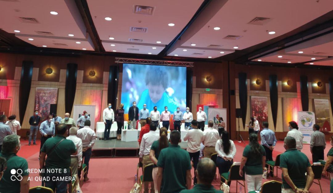 El evento se desarrolló en los bajos de la Gobernación. 
