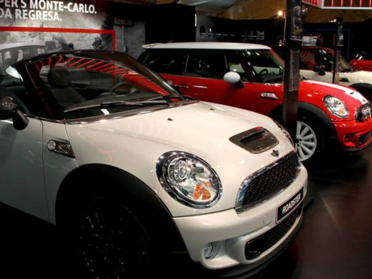 Ventas de vehículos en el 2015 cayeron un 13.1%