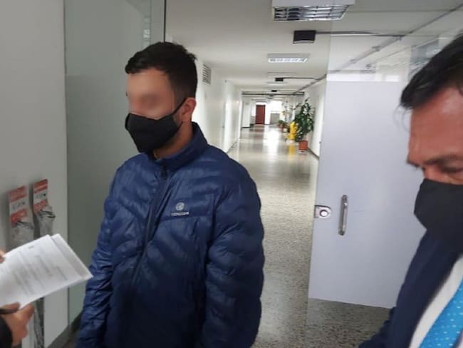 Paul Naranjo acudió a los juzgados de Paloquemao en Bogotá, para entregarse a las autoridades