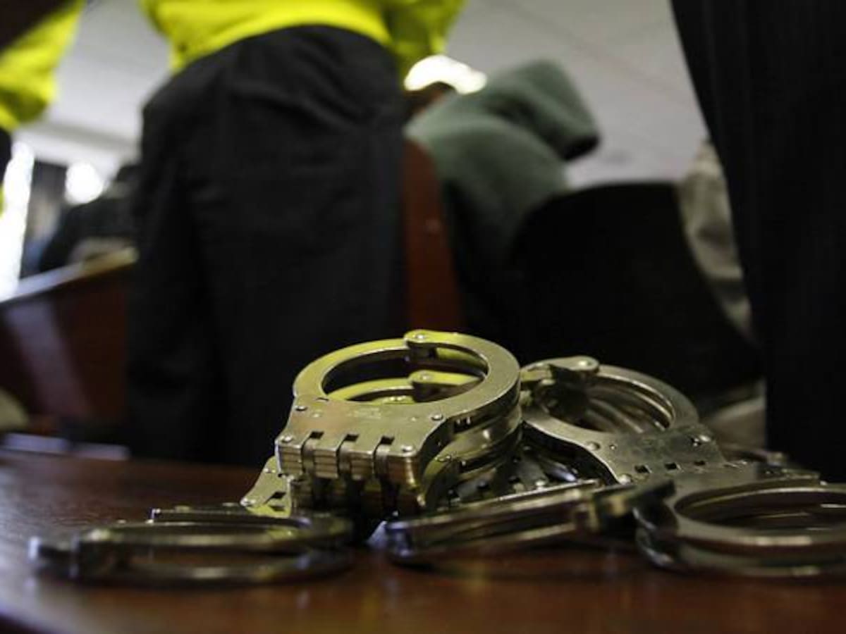 9 años de prisión a 5 hombres por polémico abuso sexual en España