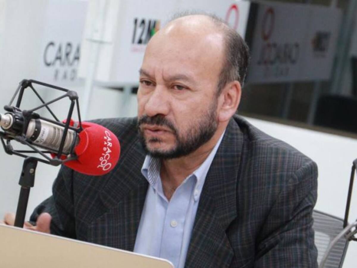 La mejor opción es que la Corte nombre un fiscal ad – hoc: Rangel