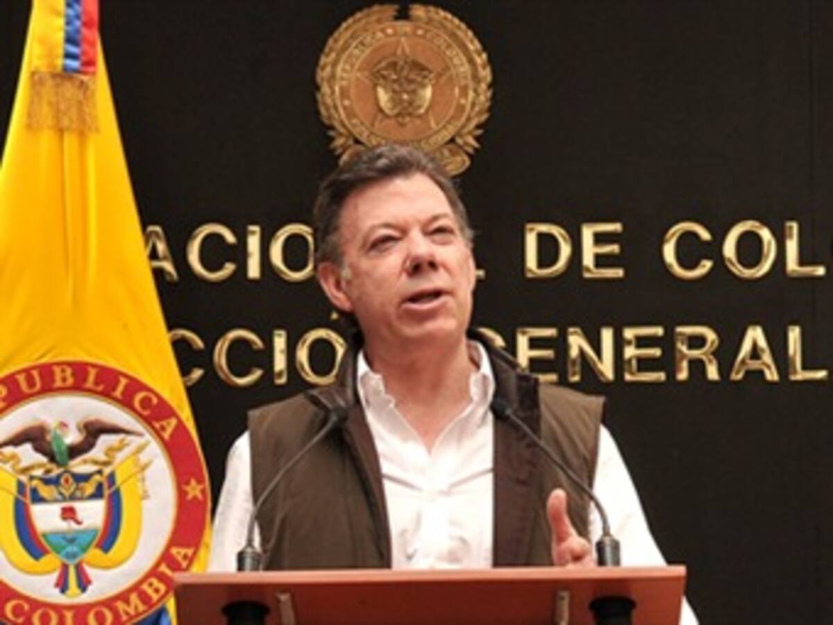 Presidente Santos pidió a la Policía que siga dando resultados