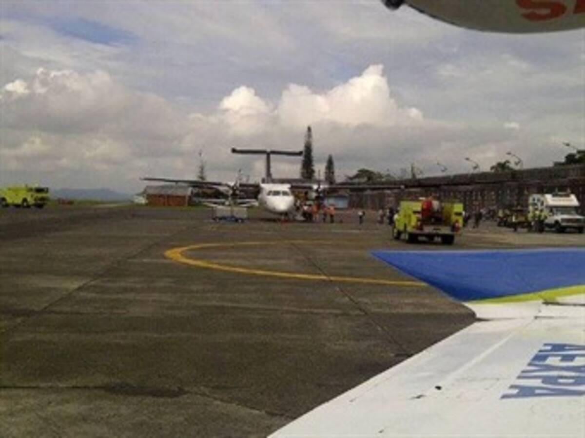 Por fallas en un motor, aterriza de emergencia avión en Pereira