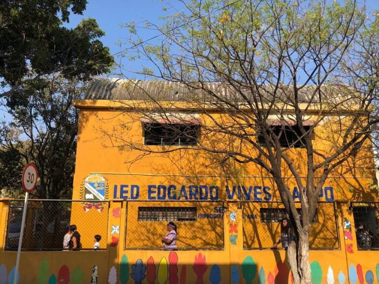 Esta fue la escuela donde sucedió el hecho. CARACOL RADIO