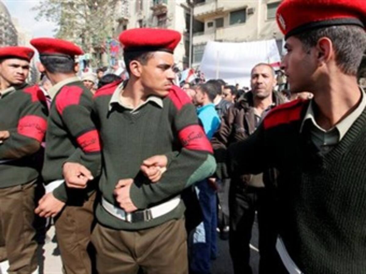 Junta militar egipcia da plazo de 10 días para enmiendas de la Constitución