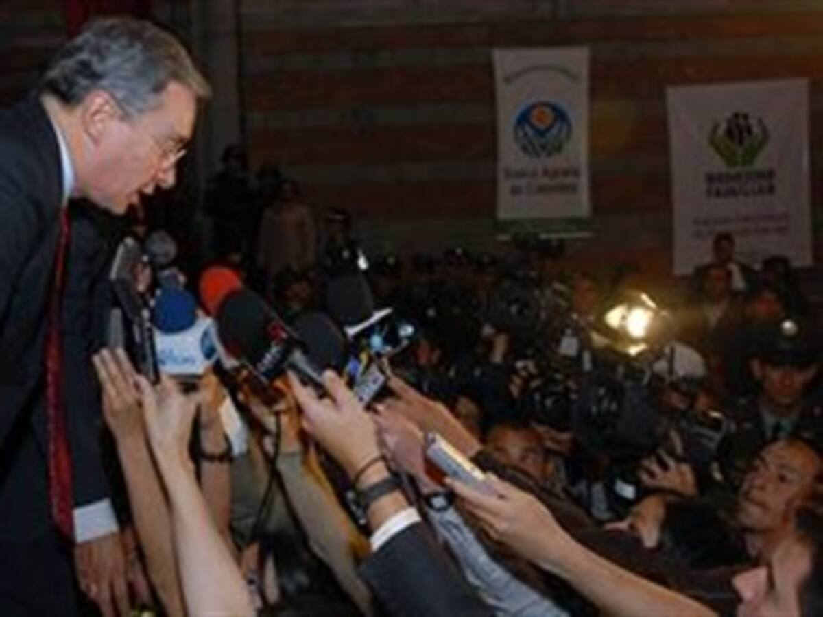 "Las Farc siguen torturando": Uribe