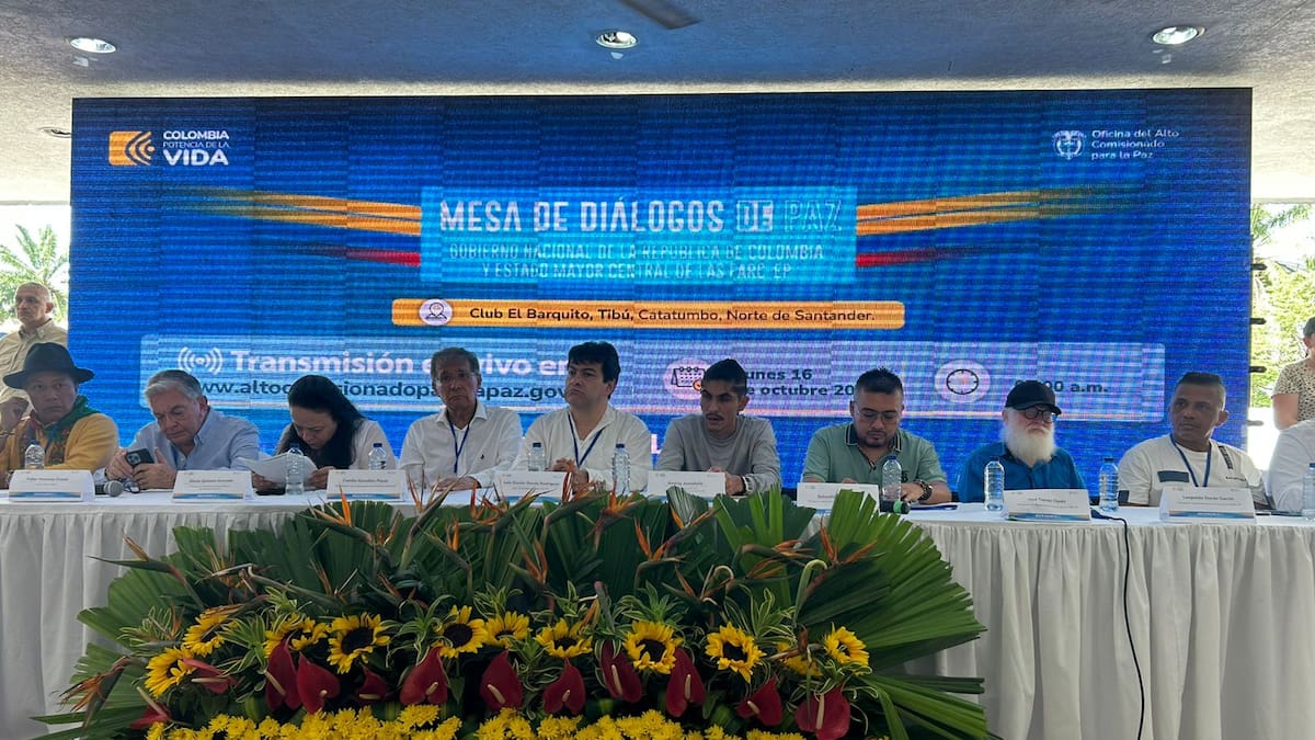 Gobierno y Estado Mayor Central de Farc se reúnen para definir sedes de las conversaciones