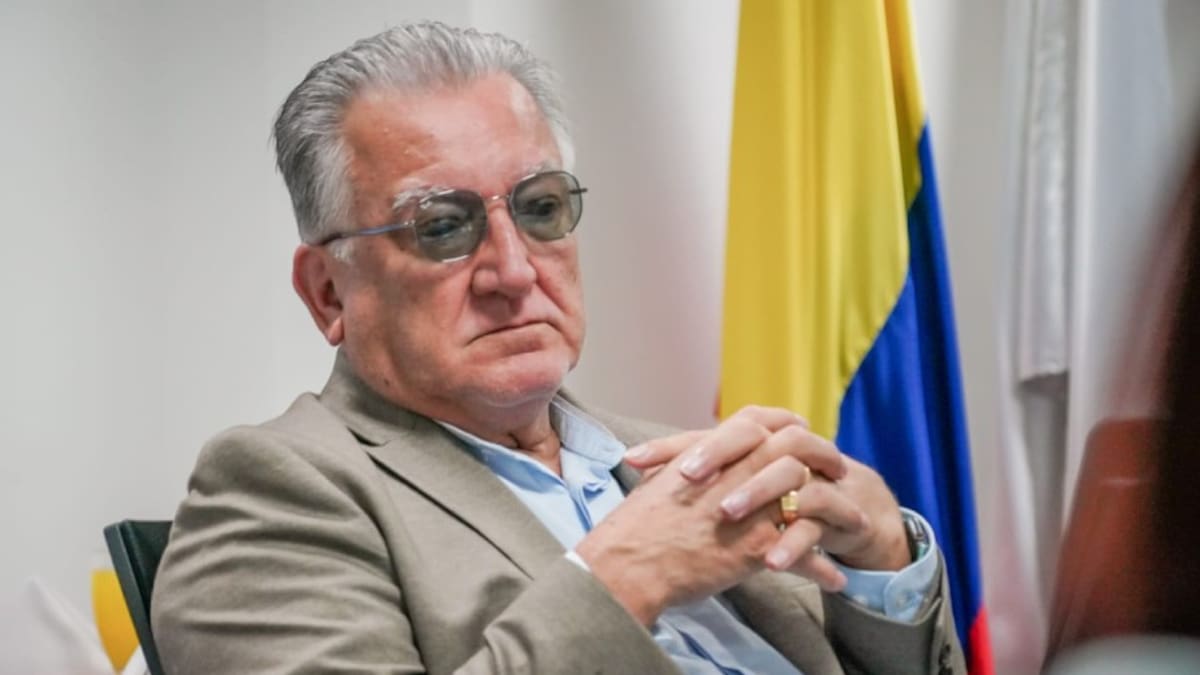 ¿Se acerca la salida de Dagoberto Quiroga de la Superintendencia de Servicios Públicos?