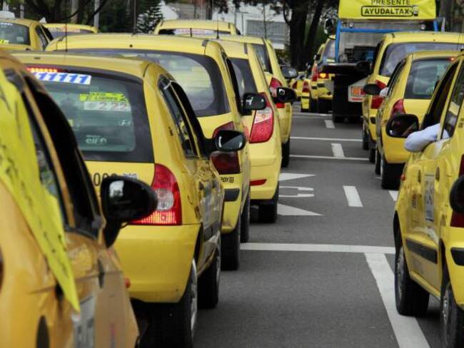 Aumentan las tarifas del servicio de taxi en Ibagué