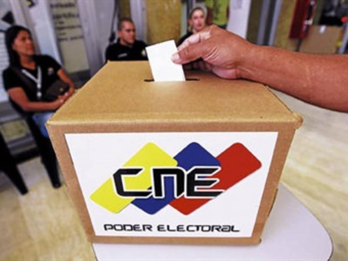 ¿Qué sucede si Chávez no puede asumir la Presidencia el 10 de enero?