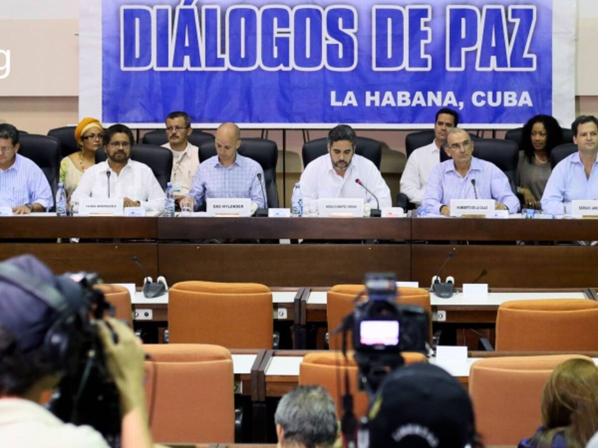 Penas de 5 a 8 años de restricción de la libertad acuerdan Gobierno y Farc