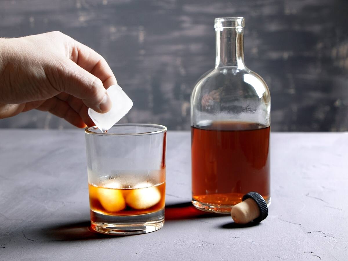 CCS refuerza alertas por licor adulterado y recuerda línea de atención para casos de intoxicación