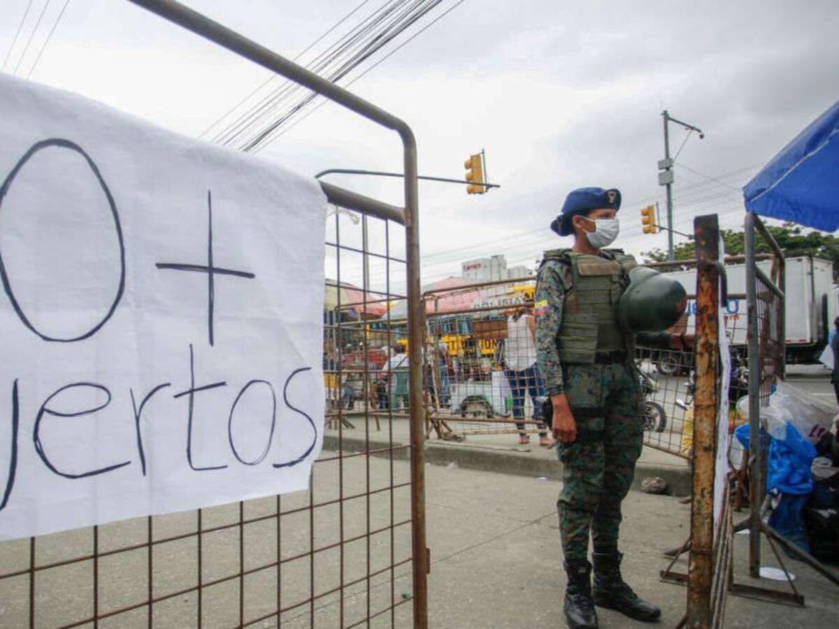 Tres colombianos hacen parte de los 68 presos muertos en cárcel de Ecuador