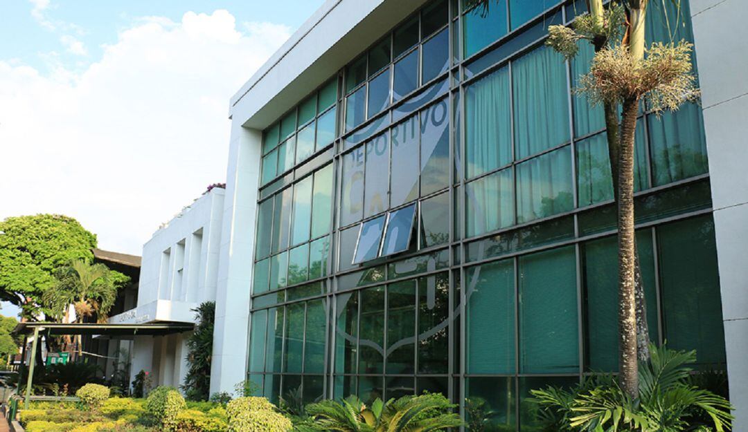 Vuelve y juega: Vándalos atacan con piedras sede del Deportivo Cali