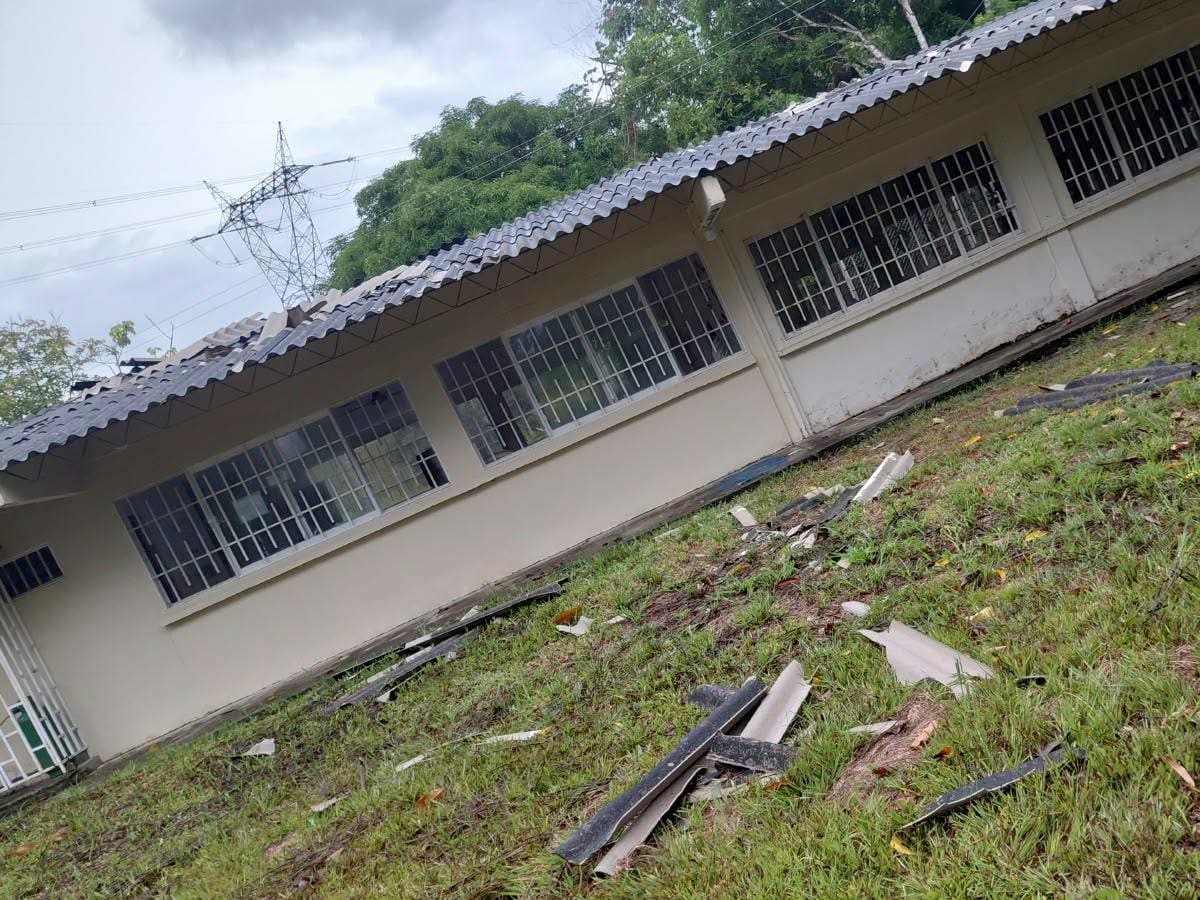 Afectaciones en escuela de Puerto Boyacá tras fuerte vendaval