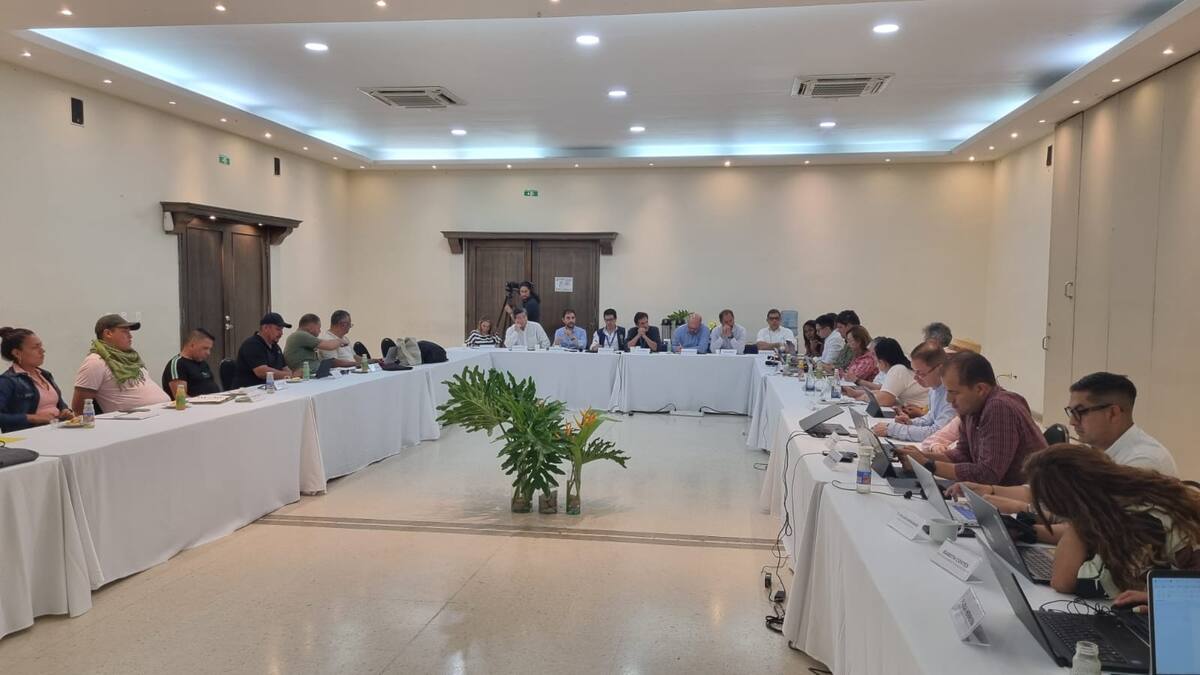 ¿Qué acordaron las delegaciones del Gobierno y los bloques liderados por alias ‘Calarcá’?