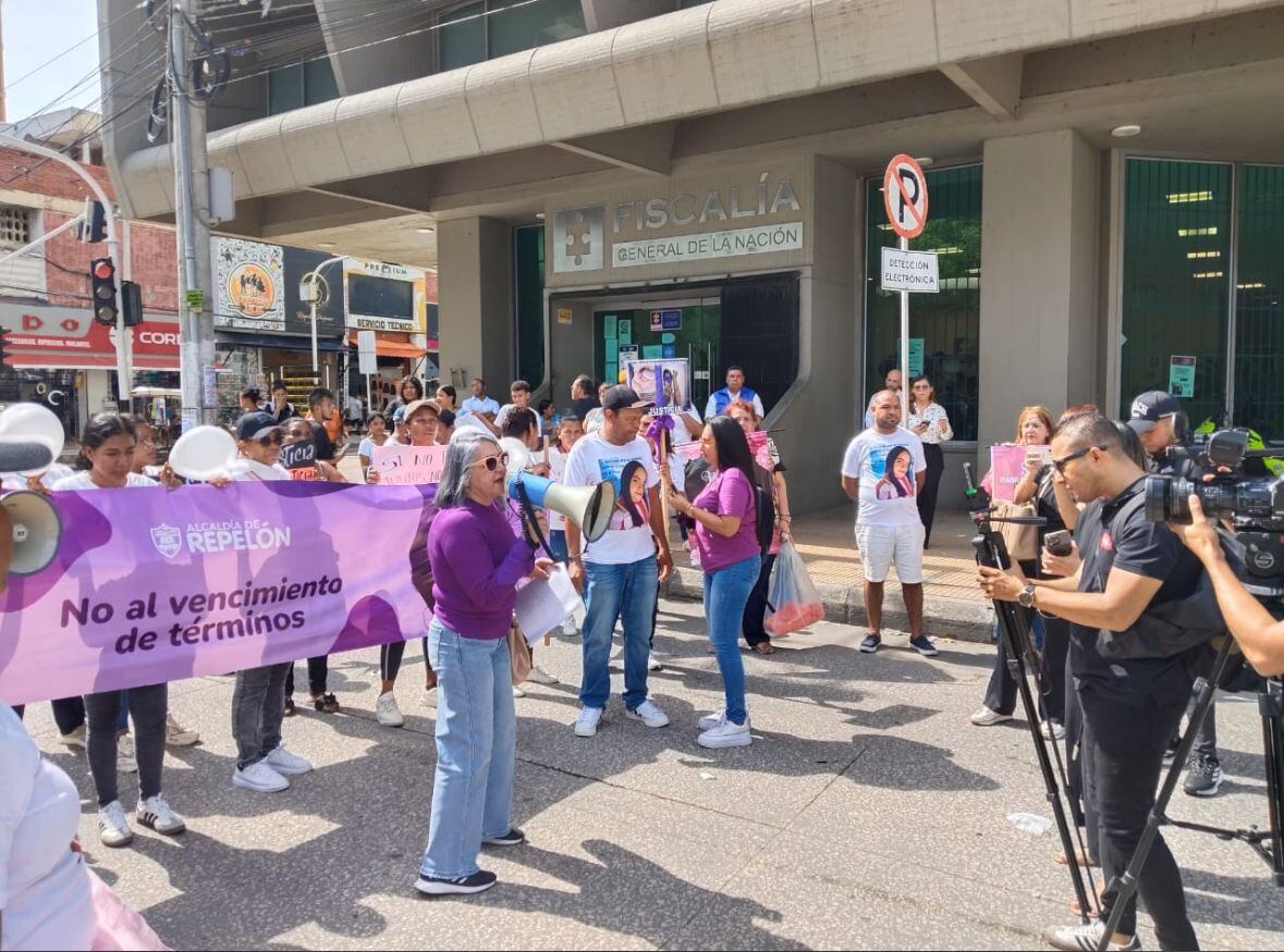 Plantón - cortesía.